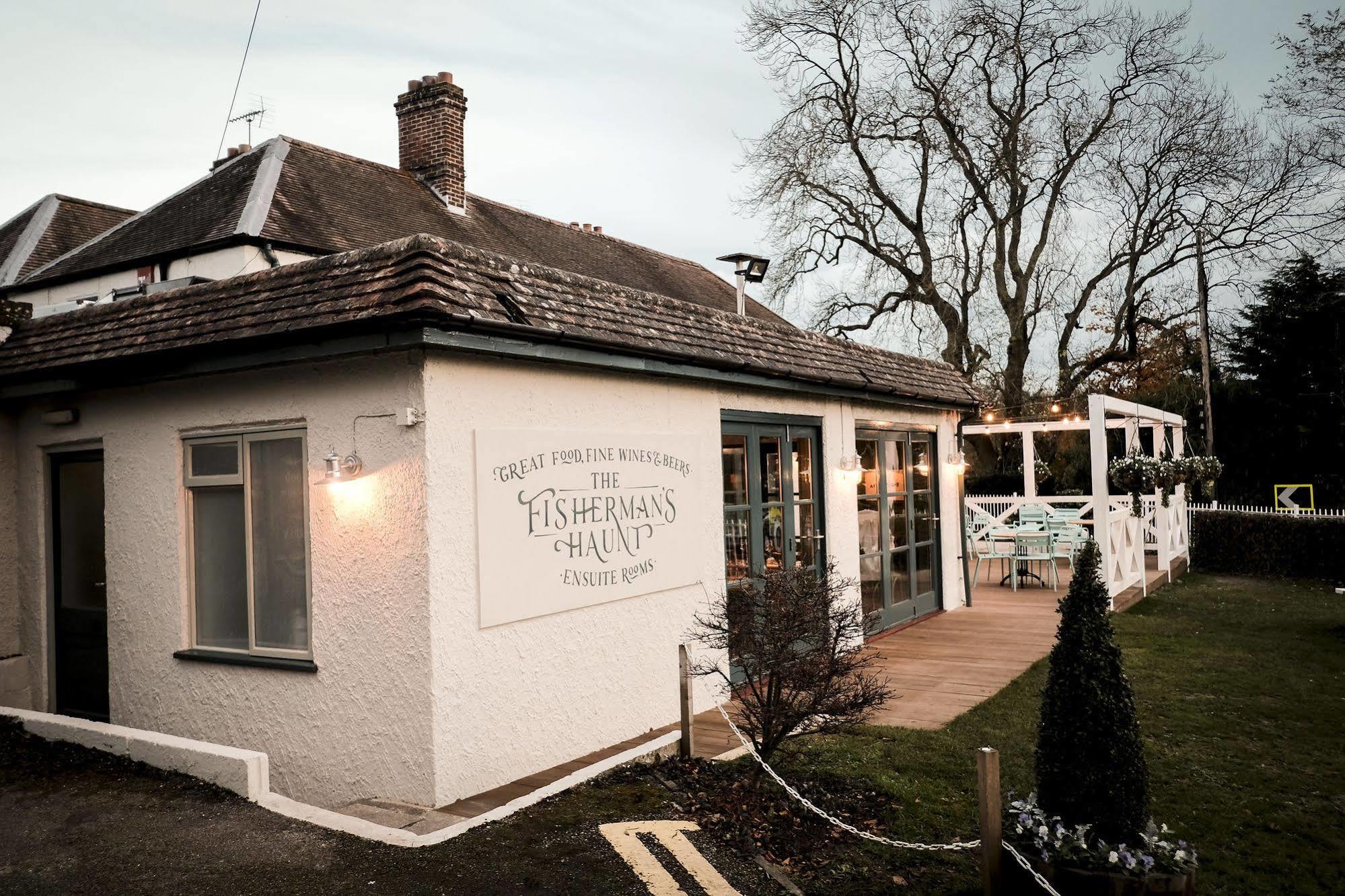 Fisherman'S Haunt Hotel Christchurch  Exterior photo